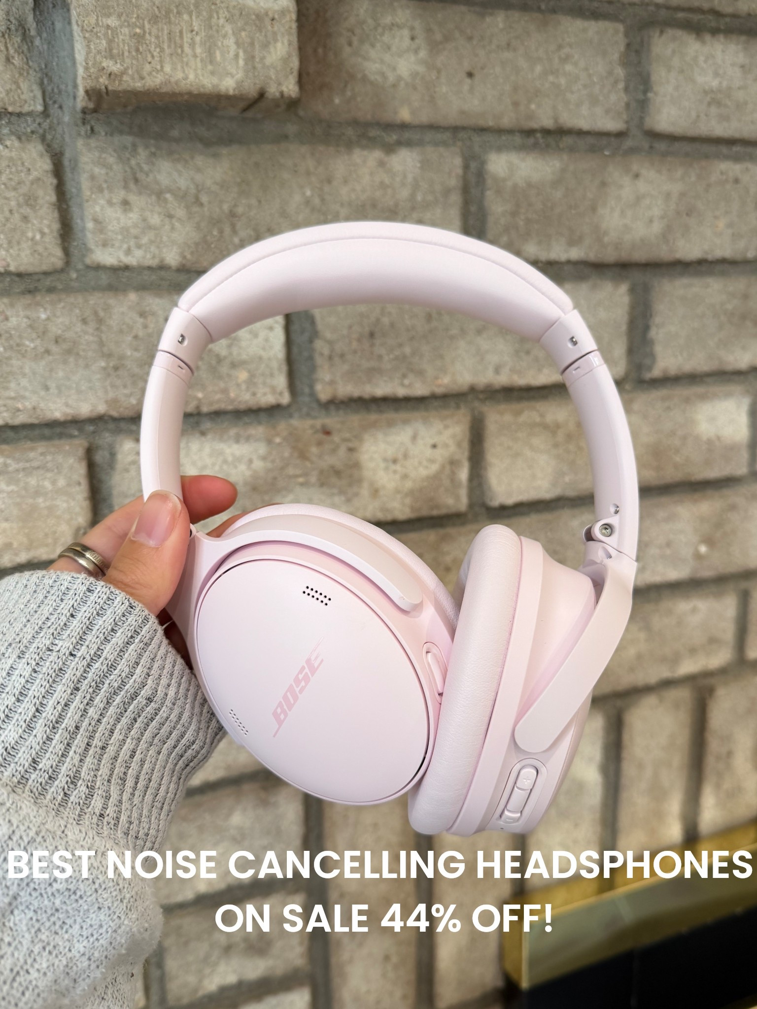 These noise cancelling headphones would make a great gift for someone on your list! 

#LTKGiftGuide #LTKCyberWeek #LTKHoliday