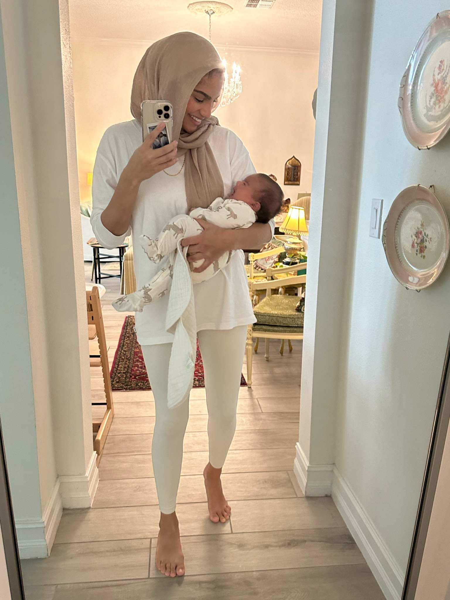 Love these buttery Lulu leggings. Color Bone in size 8 #lululemon #leggings #alignleggings 