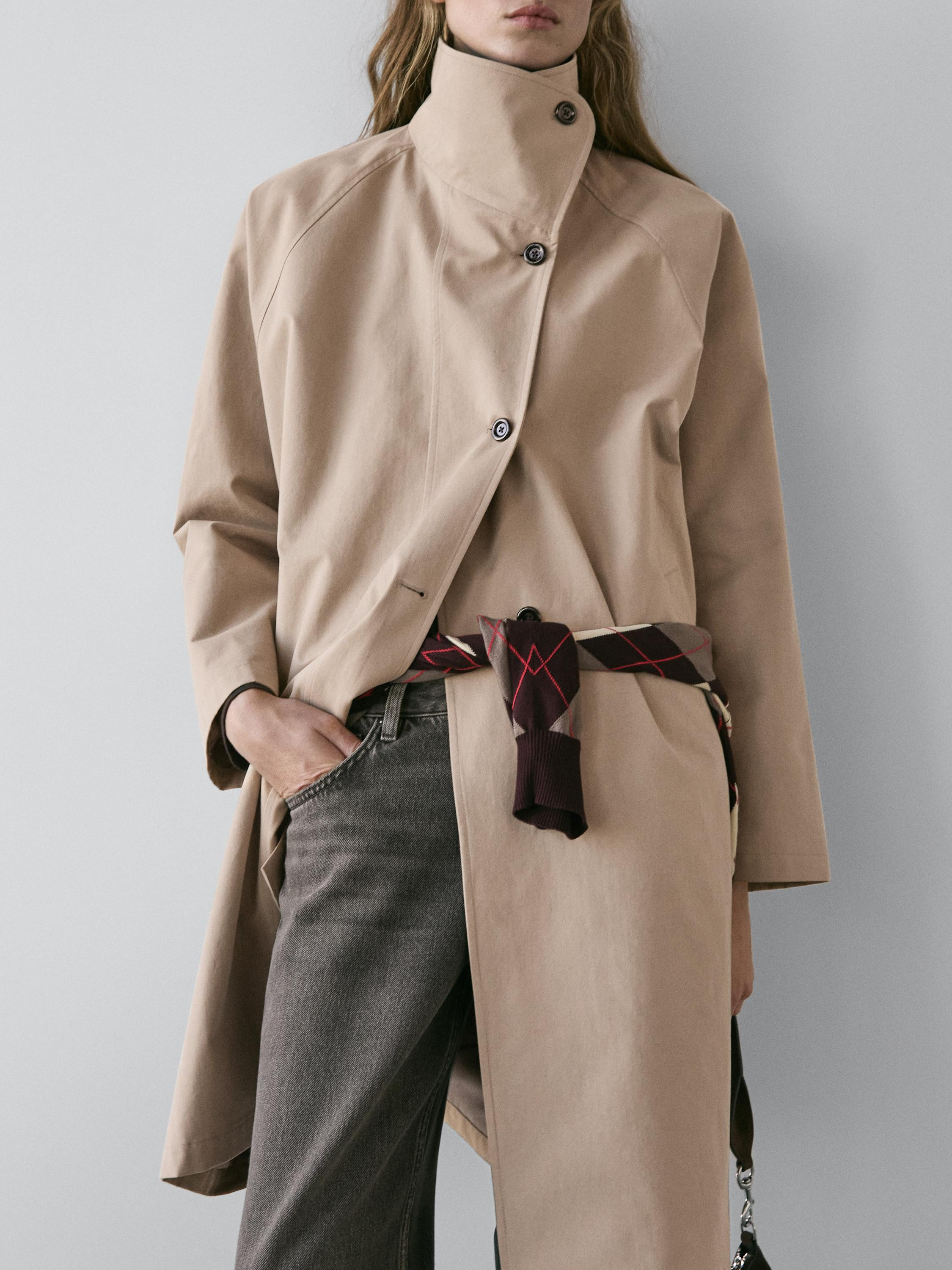 Long 100% cotton trench coat with side fastening | Massimo Dutti US