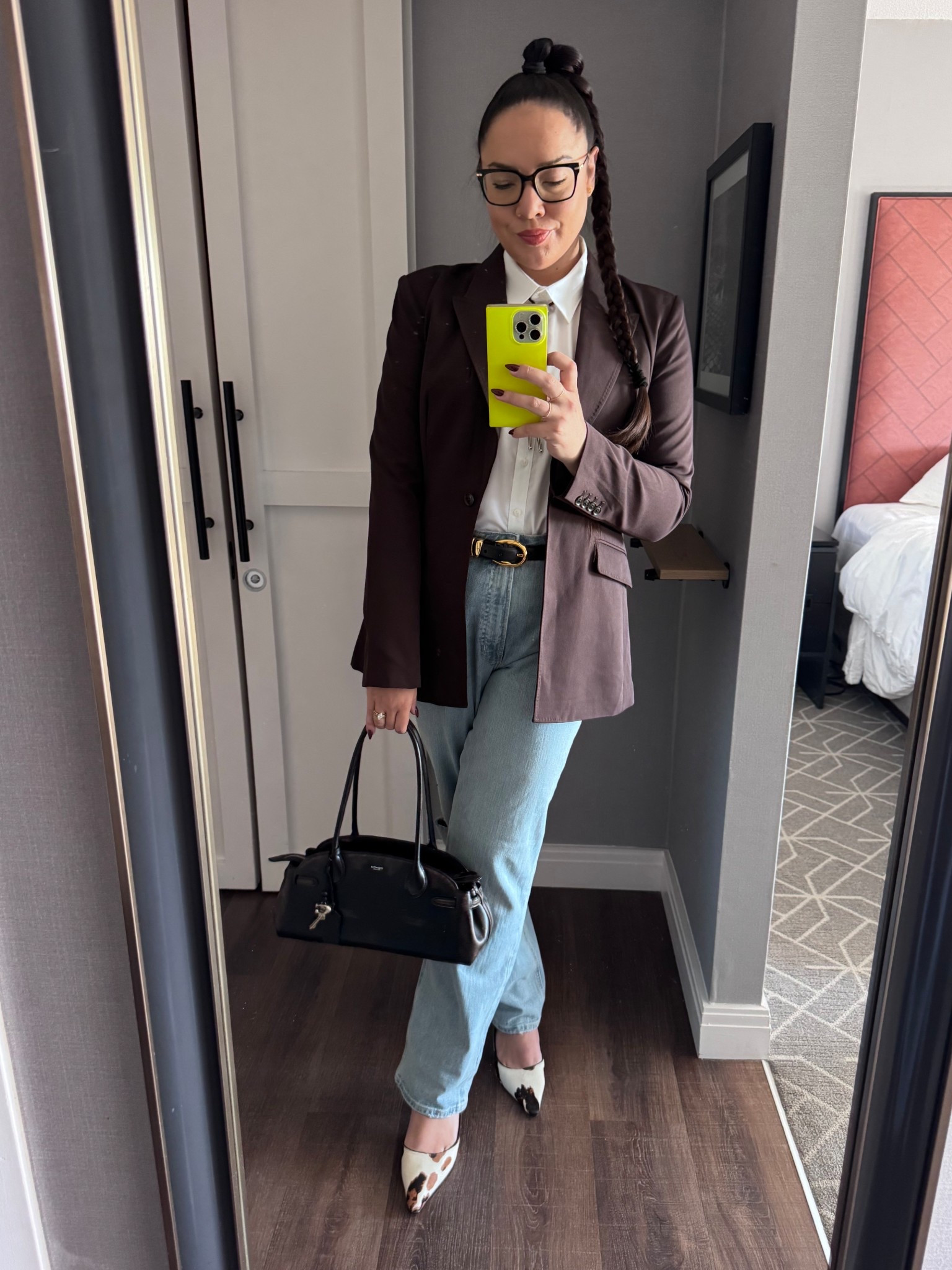 this GA sculpting blazer is on sale for cyber Monday!

#LTKMidsize #LTKTall #LTKCyberWeek