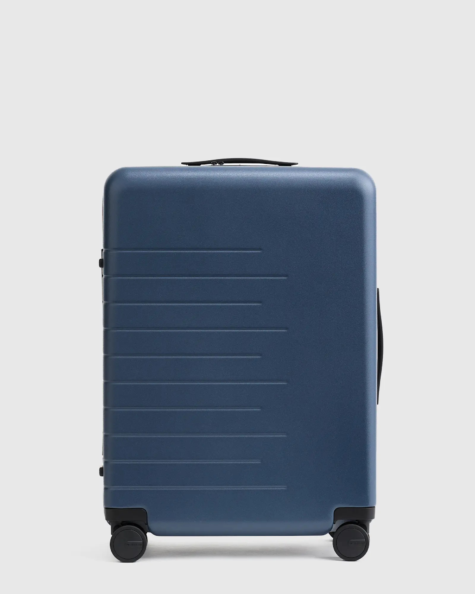 Expandable Medium Check-In Suitcase | Quince