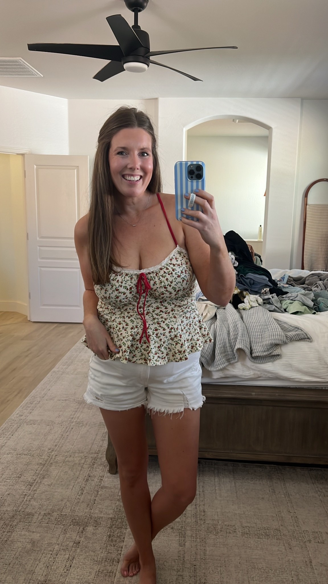 Hello cute top that works for a large chest! I’m wearing a size medium prob could have done a large too!

#LTKSaleAlert #LTKFindsUnder50 #LTKMidsize