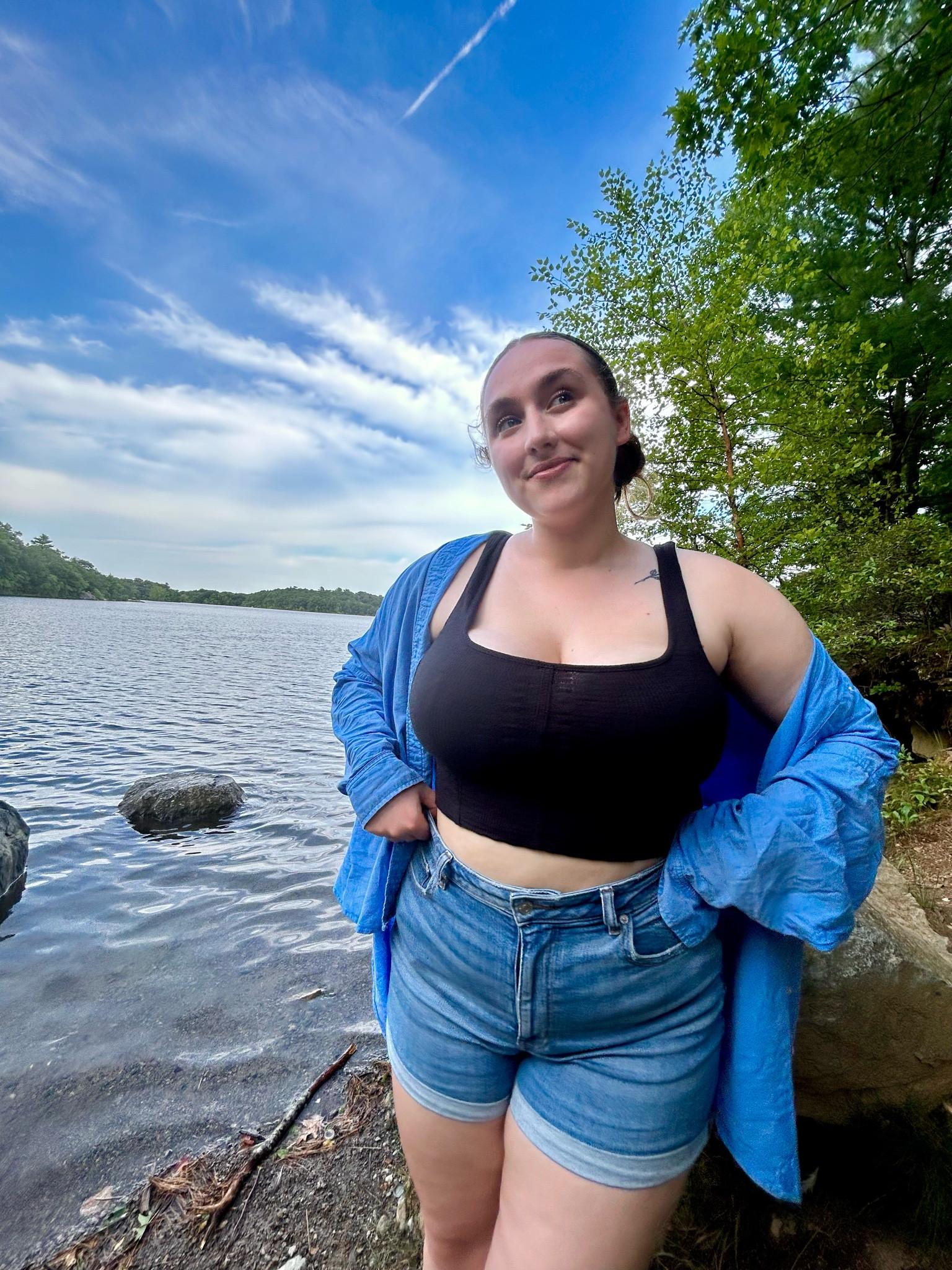 shorts on super sale 🚨

shorts are on sale for $31.46 & you save an extra 25-30% off with code LUVYA for rewards members 

#LTKsalealert #LTKfindsunder50 #LTKmidsize