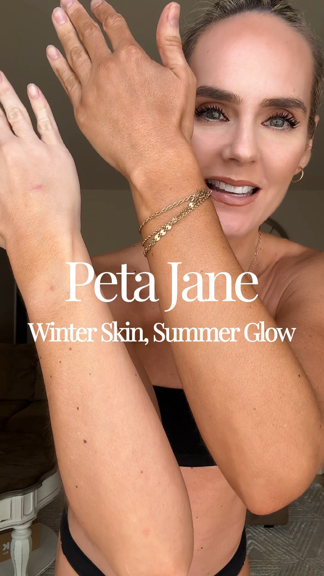 Winter skin, but make it glowing. Glow season is officially year round! 

The Peta Jane tanning bundle has been perfect this time of year — when skin is drier and a little dull, it adds hydrated, sun-kissed warmth that brings everything back to life. 

#ad
