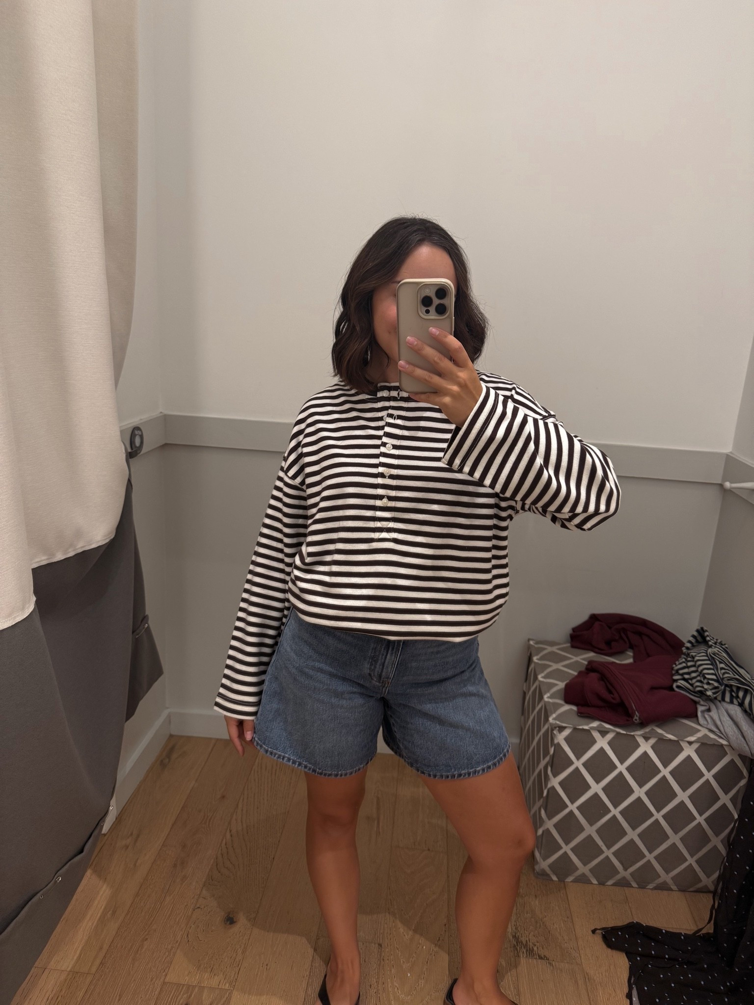 Cozy fall outfit idea: Lightweight sweater with 90s denim shorts. Love this Henley! Shorts fit tts.

#LTKfall #LTKstyletip #LTKcanada
