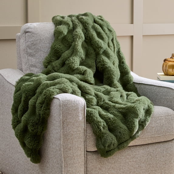 Better Homes & Gardens Cypress Tree Bubble Faux Fur Oversized Throw, 50" x 72" | Walmart (US)
