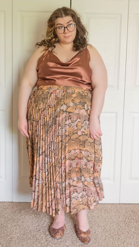 Plus size camisole snake print pleated midi skirt outfit 

#LTKcurves #LTKstyletip #LTKSeasonal