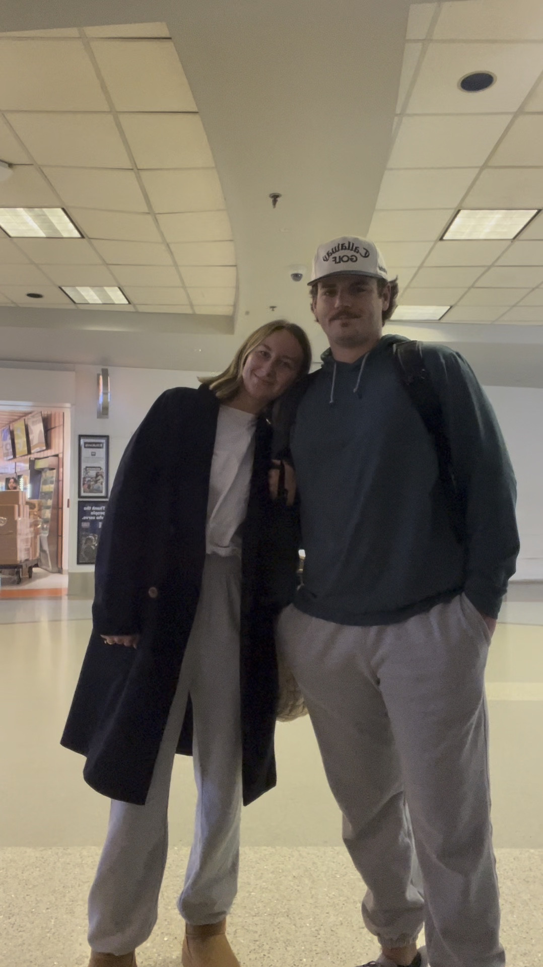 Comfy airport fit 

#LTKTravel #LTKHoliday #LTKStyleTip