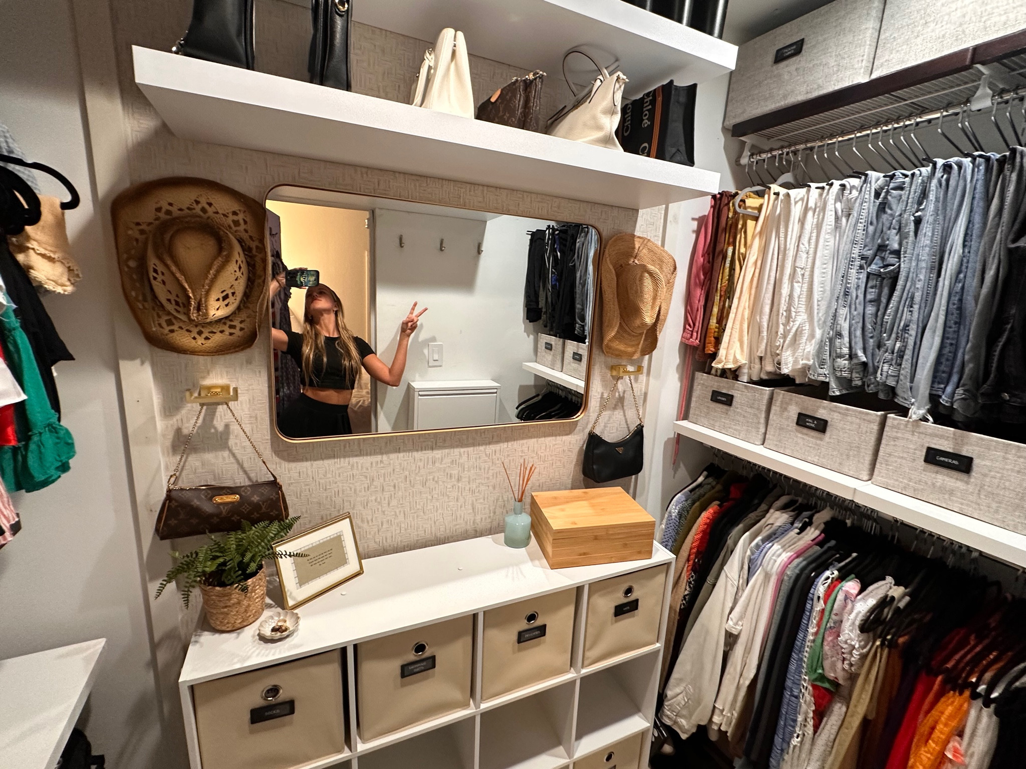 Closet Reset 

Closet hacks  color coded  closet organization  organization hacks  walk-in closet  closet organization hacks  home organization  fall closet  closet clean out  MarlaFay


#LTKHome #LTKSeasonal