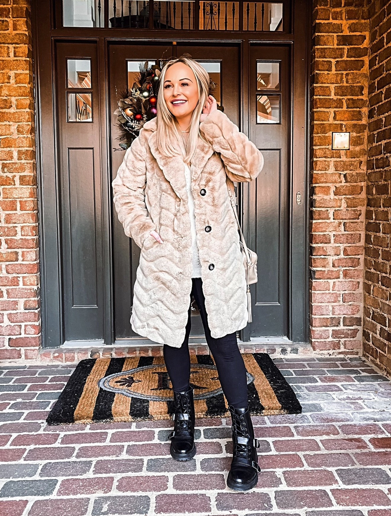 Faux fur coat on sale, faux fur jacket 

#LTKStyleTip #LTKSaleAlert #LTKSeasonal