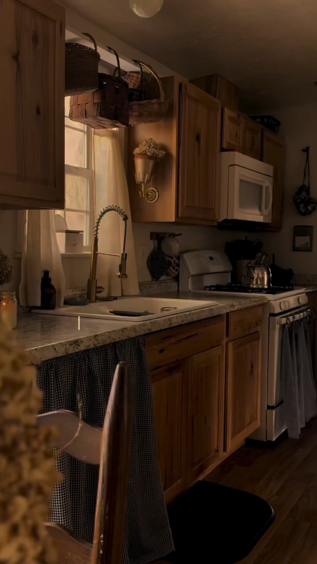 I found this beautiful dark blue gingham fabric at our share shop (thrift store) for just a few dollars and couldn’t help myself. A little skirt for the dishwasher and the stove felt like the right kind of whimsy.

It instantly made the kitchen feel more cottage, more lived in, more us.

And if you hate it… no you don’t. Because I absolutely love it 🤍