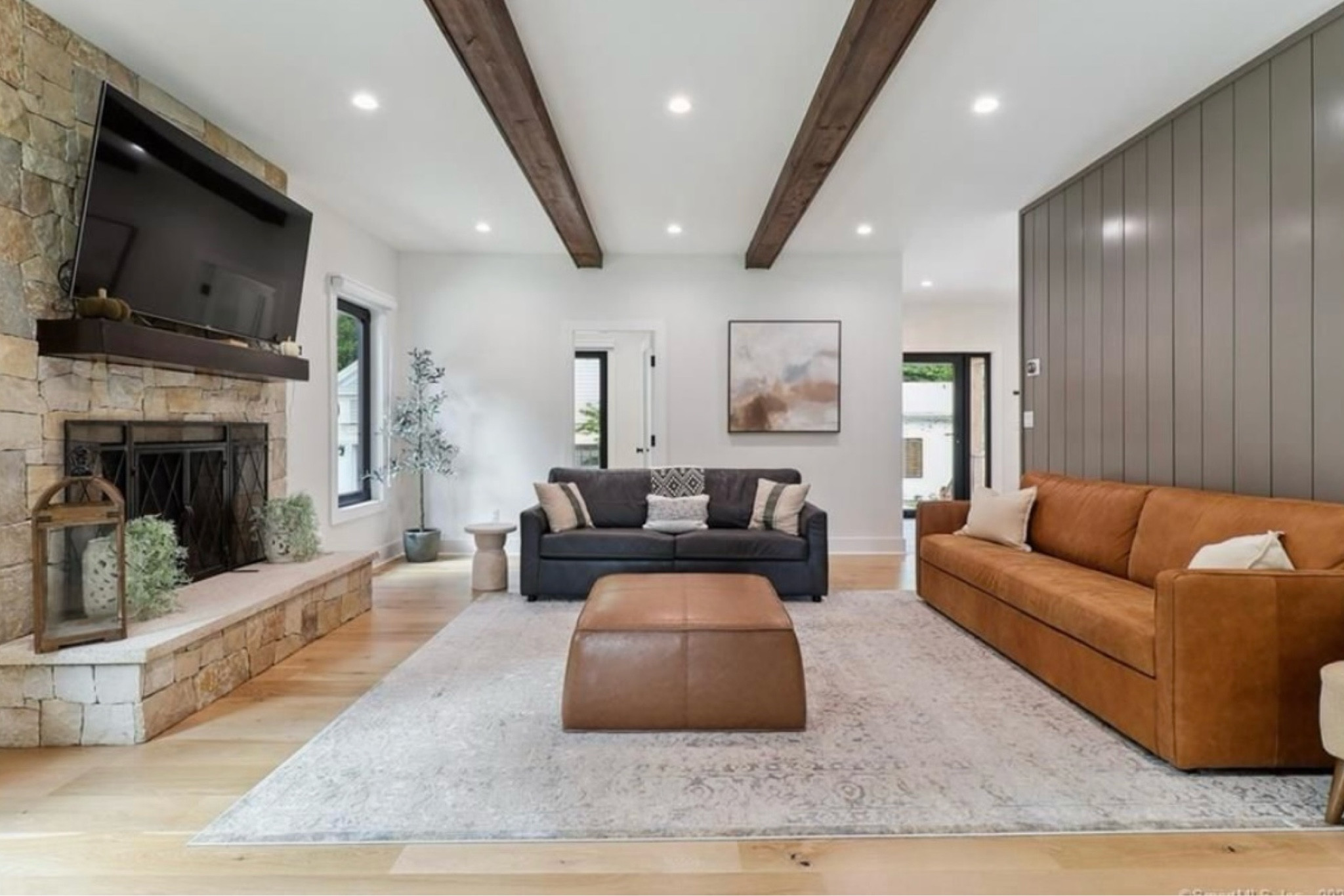 Cozy Meets Modern Living ✨🏡

This living room is the perfect blend of warmth and sophistication! The neutral color palette, natural wood tones, and sleek finishes create a space that feels both inviting and stylish.

#LTKHome #LTKWatchNow #LTKFamily