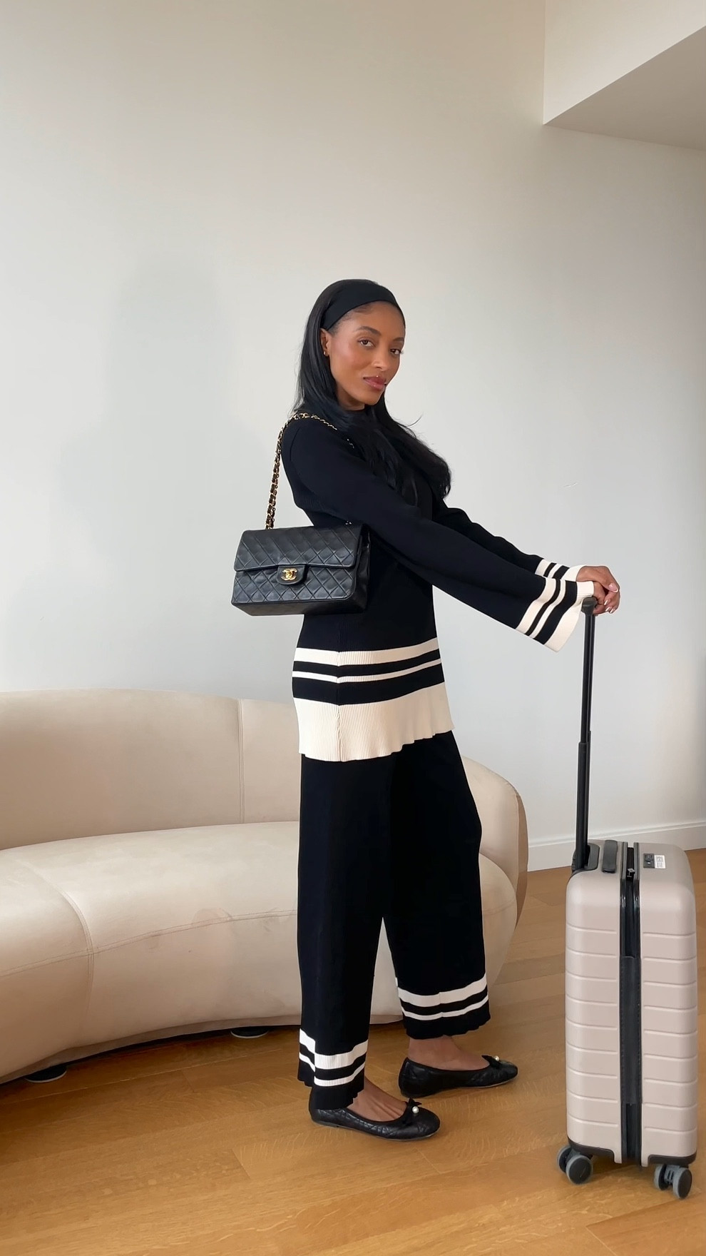 Airport outfits. Chic travel outfits. 

#LTKstyletip #LTKtravel