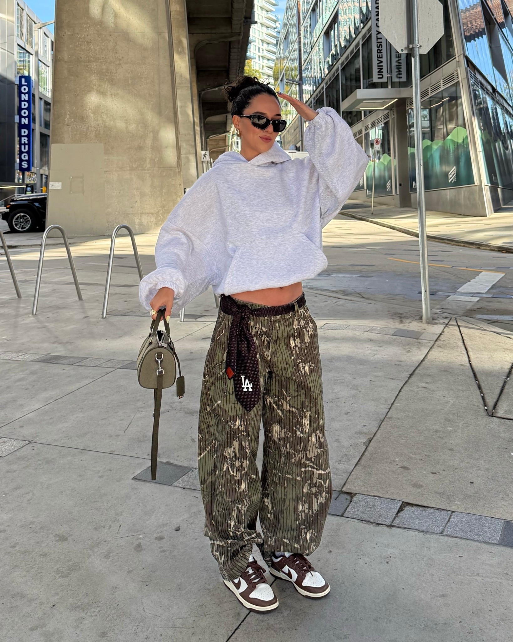 Wearing 28 in pants, XS in hoodie! 

#LTKfall #LTKcanada #LTKstyletip