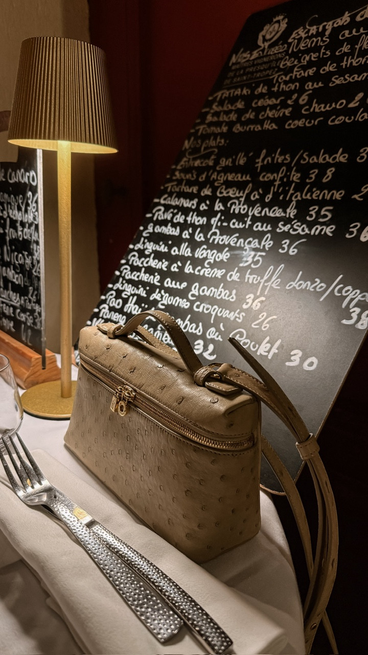 One of fall’s biggest handbag trends: exotic prints 🐍👜
Are you into it - yay or nay?
Catch this + more trends (and my picks!) in my new YT video (link in bio) 🍂✨

#LTKSeasonal #LTKItBag