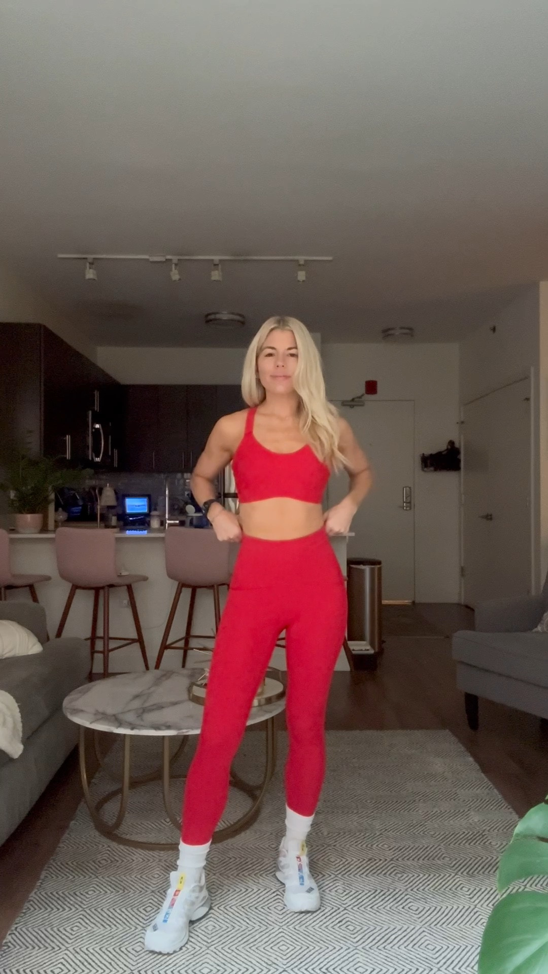 Red hot spanx workout set! Leggings suck you right in! 