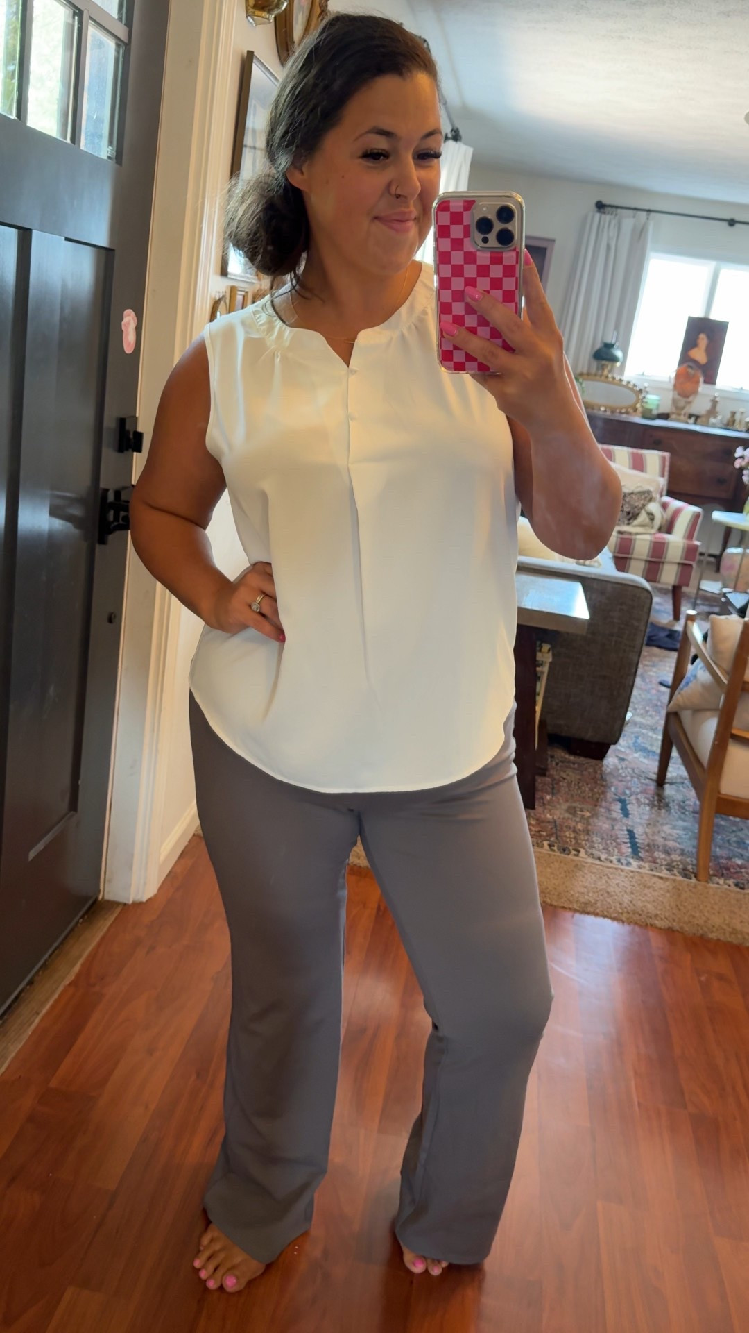 Feeling confident and pretty in these pants. 

#LTKMidsize