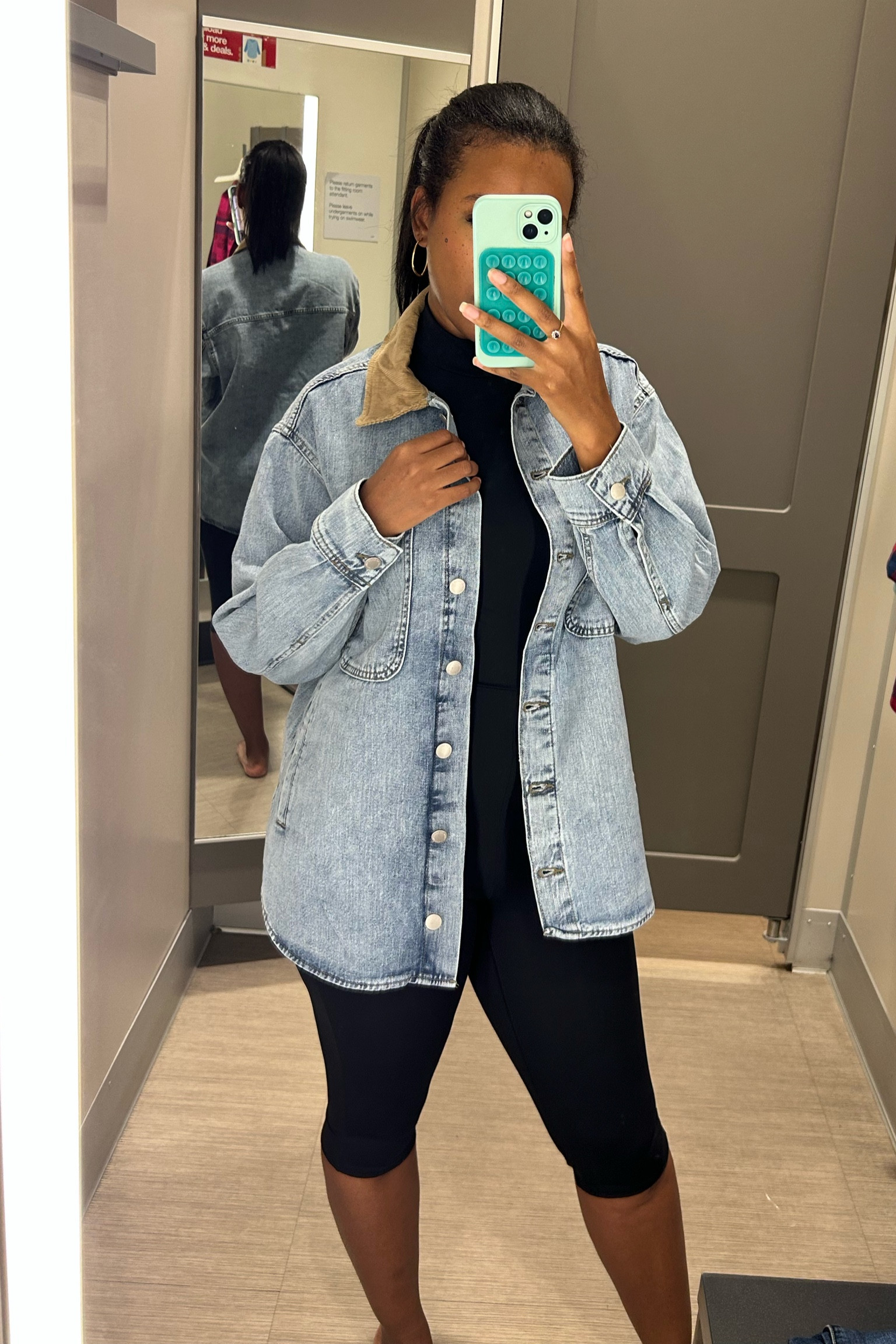 Denim shacket/ black capri jumpsuit 😍 

#LTKFindsUnder50 #LTKFallSale #LTKStyleTip