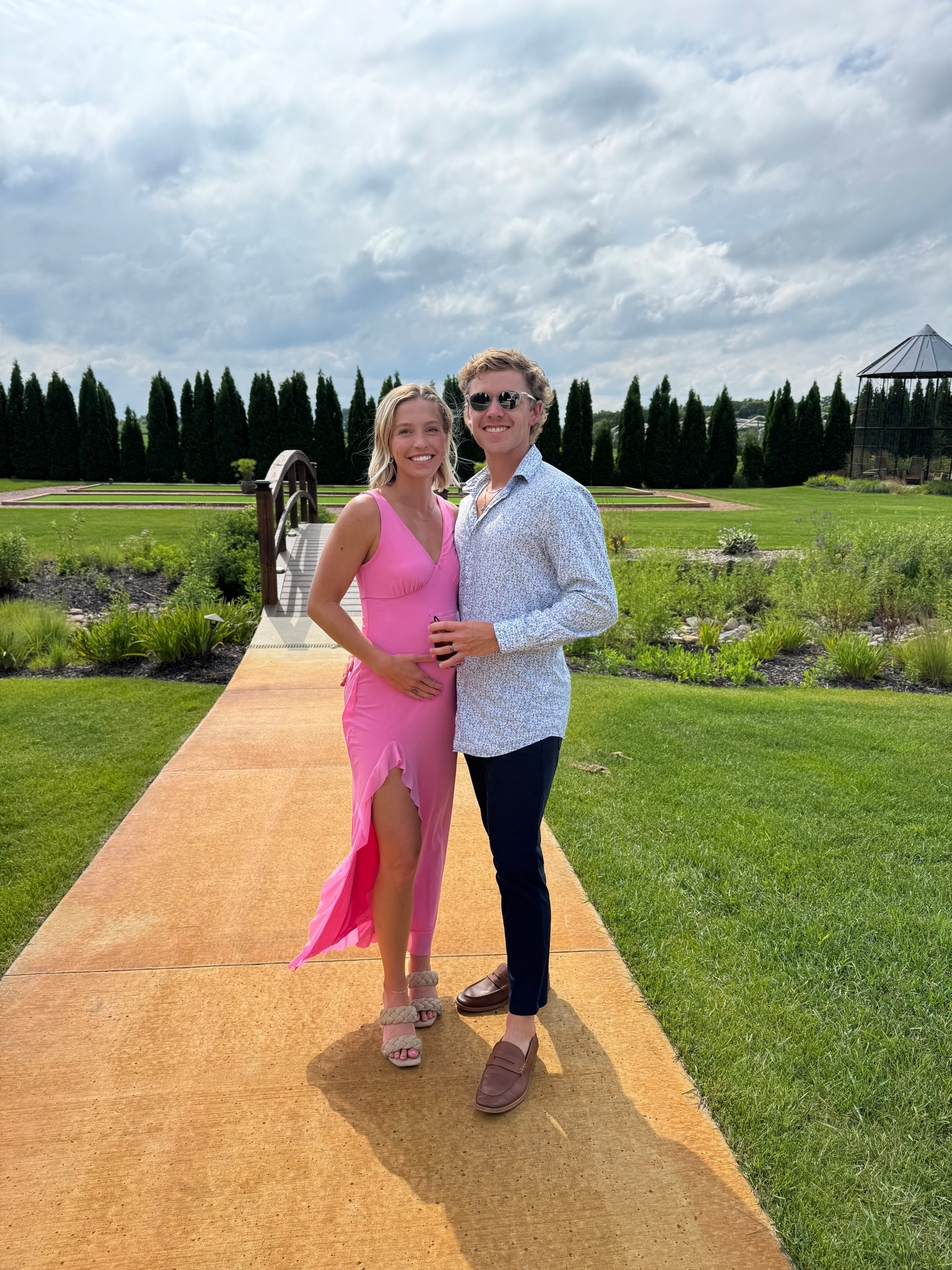 Wedding guest dress of the summer! So comfy and cute with a bump!

#LTKBump
