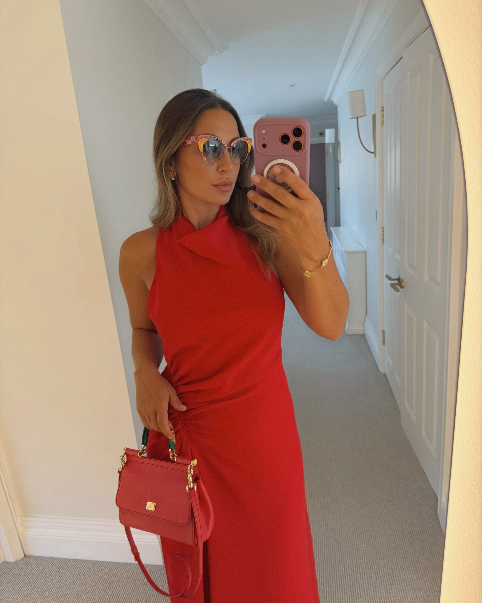 The dress of summer ❤️✨

This gorgeous, lightweight red dress is everything I want on those scorching hot days when I still want to feel put together. It’s flattering, effortless, and breathable enough to keep you cool while looking dressed up. Perfect for summer dinners, holidays, date nights, or any occasion that calls for a little extra something. ☀️🍒