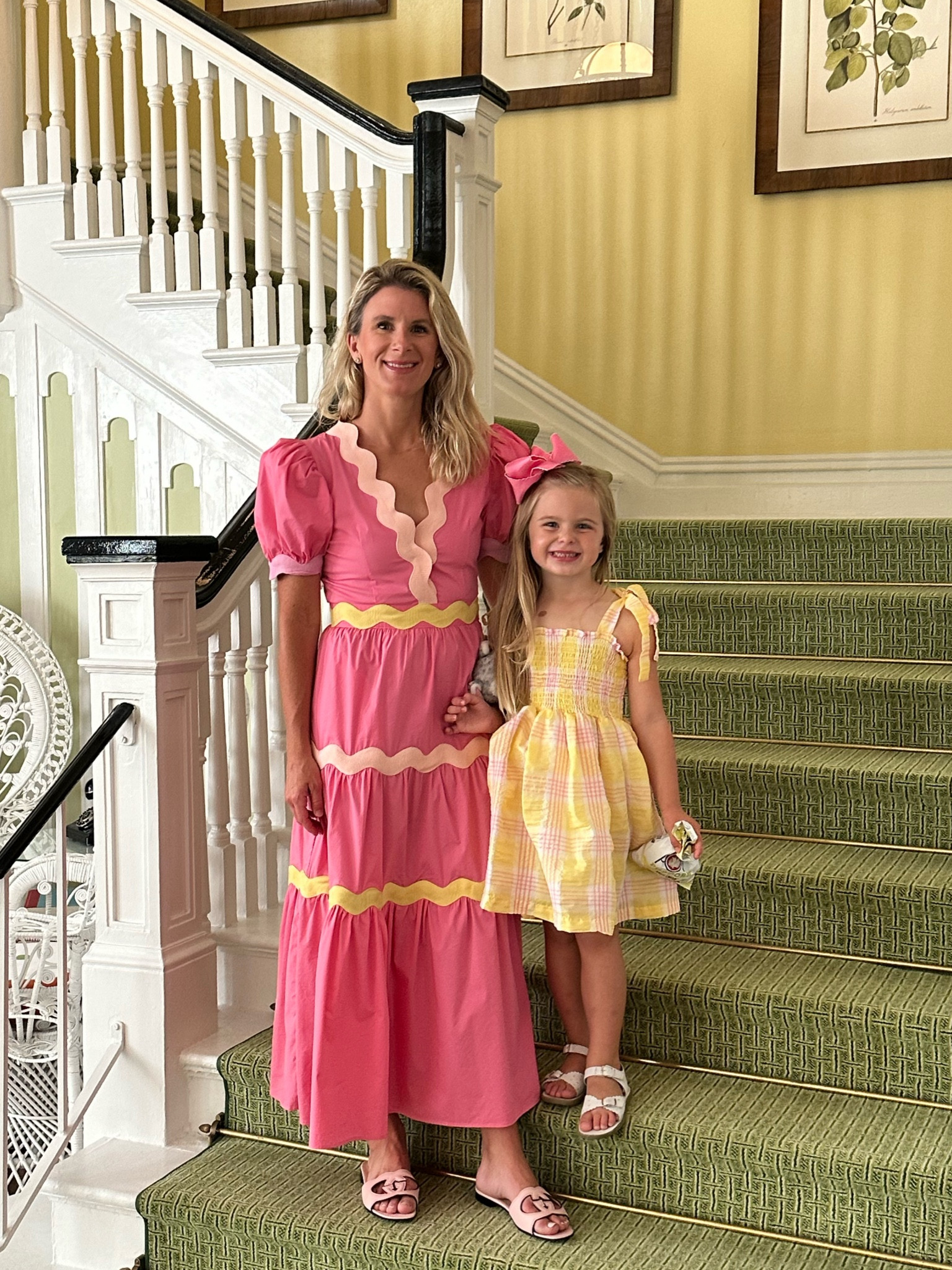 I fully believe pink can be a neutral and I’ll be wearing these slides all summer!

Linking similar dresses 🤍

#LTKstyletip #LTKshoecrush #LTKsalealert