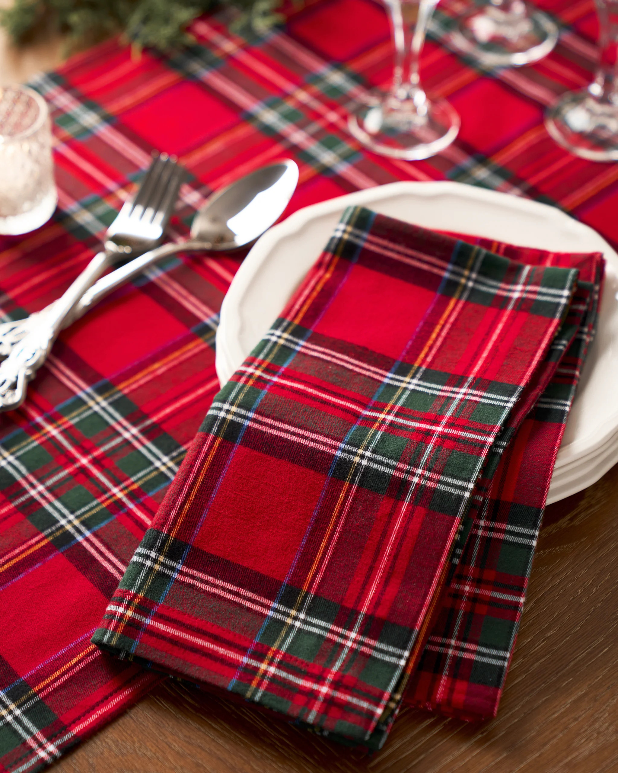 Signature Twill Napkins in Imperial Tartan | Petite Plume