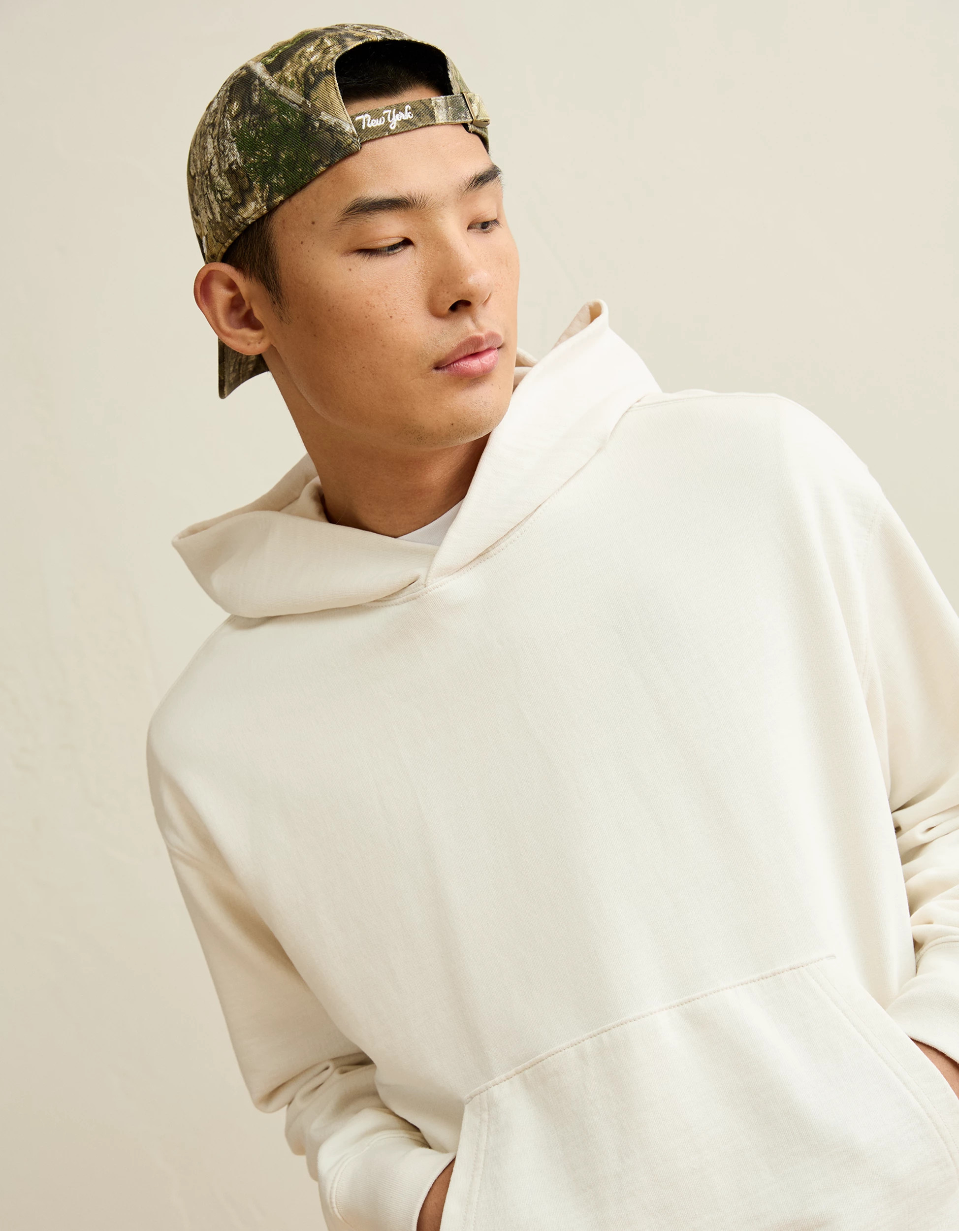 AE Relaxed Fit Lived-In Hoodie | American Eagle Outfitters (US & CA)