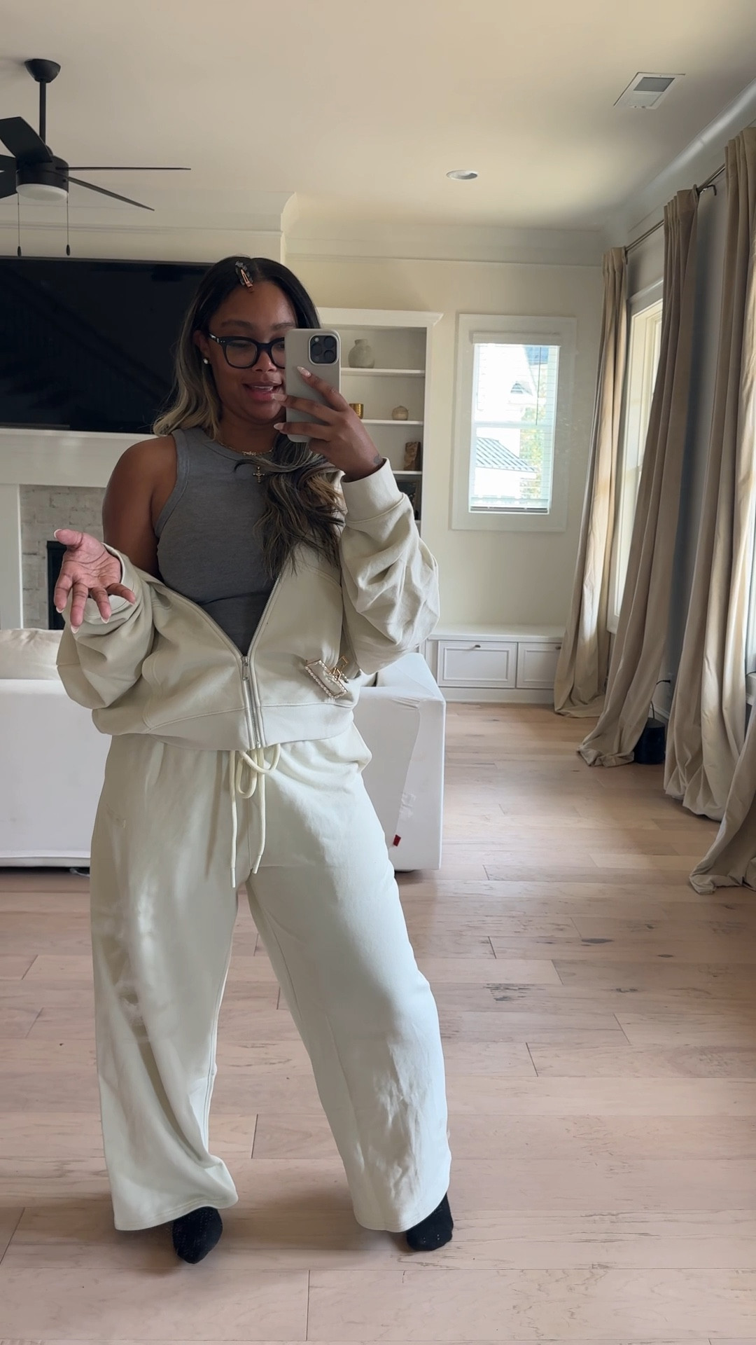 Love a good set! The top I have on is sold out but this is also the set it is. Just in a different color!

#LTKFindsUnder100 #LTKStyleTip