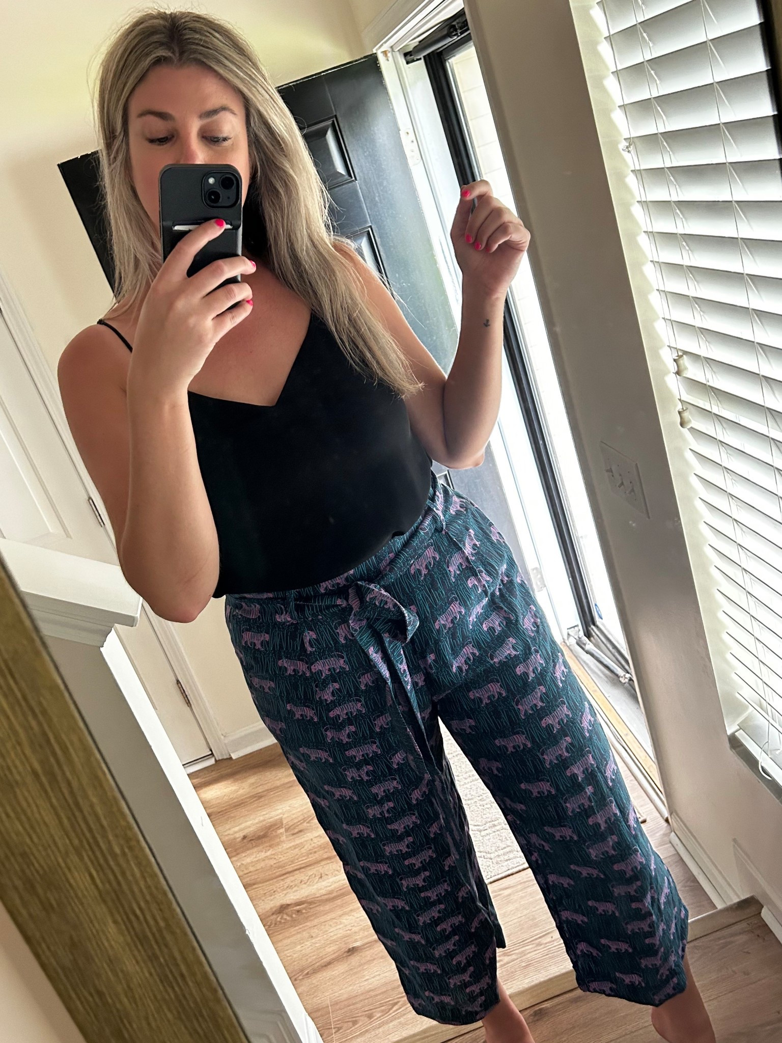 spring outfit idea: tank & silky print pants 

Tank size L
Pants size 10

#LTKStyleTip #LTKWorkwear #LTKMidsize