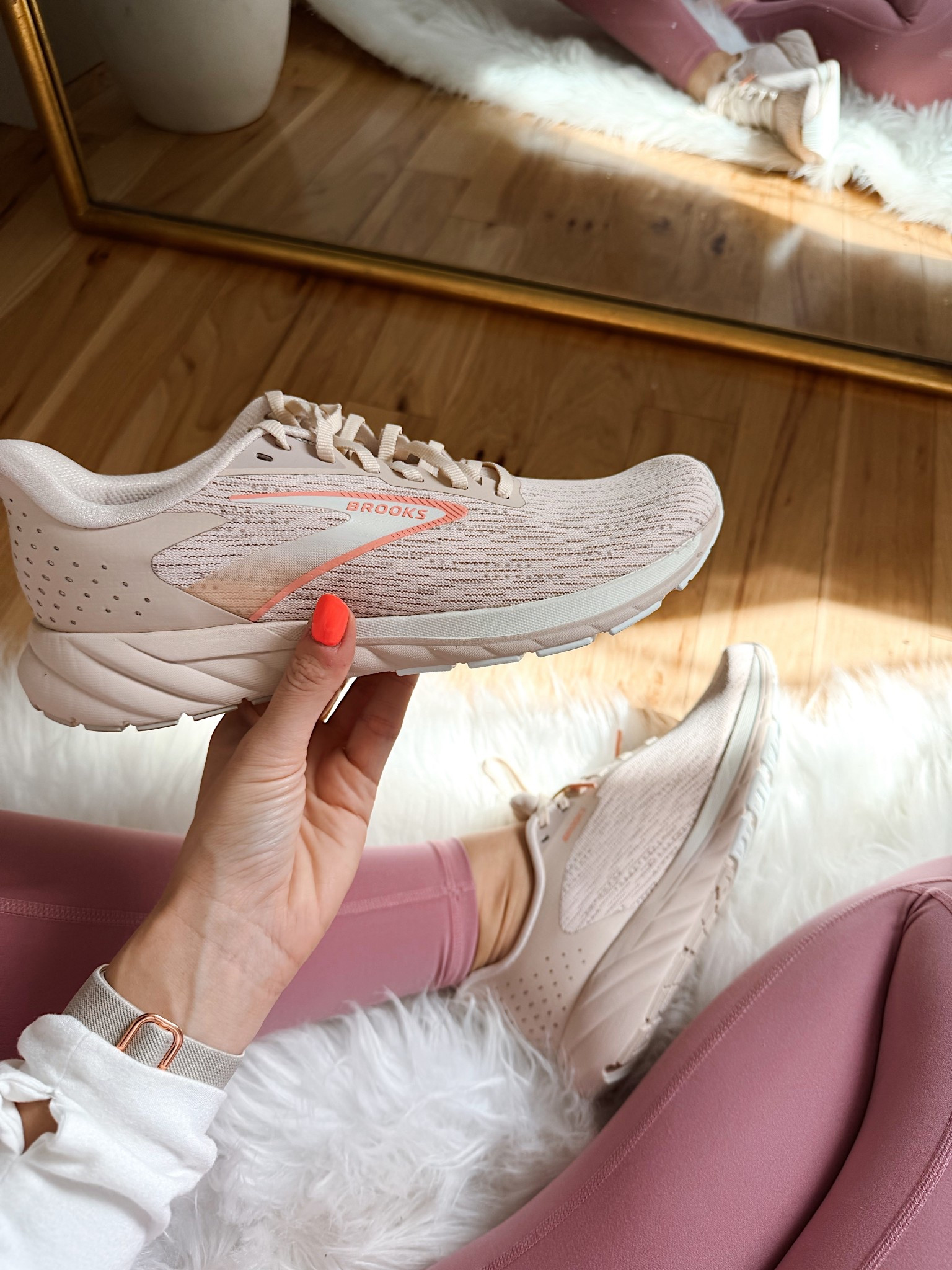 These shoes are so comfy! 

#LTKootd #LTKgrwm #LTKmomlife