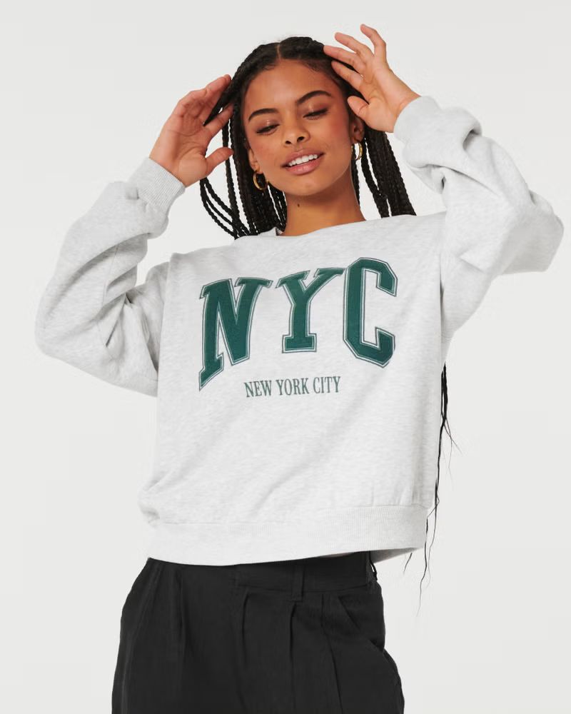 Oversized New York City Graphic Crew Sweatshirt | Hollister (US)