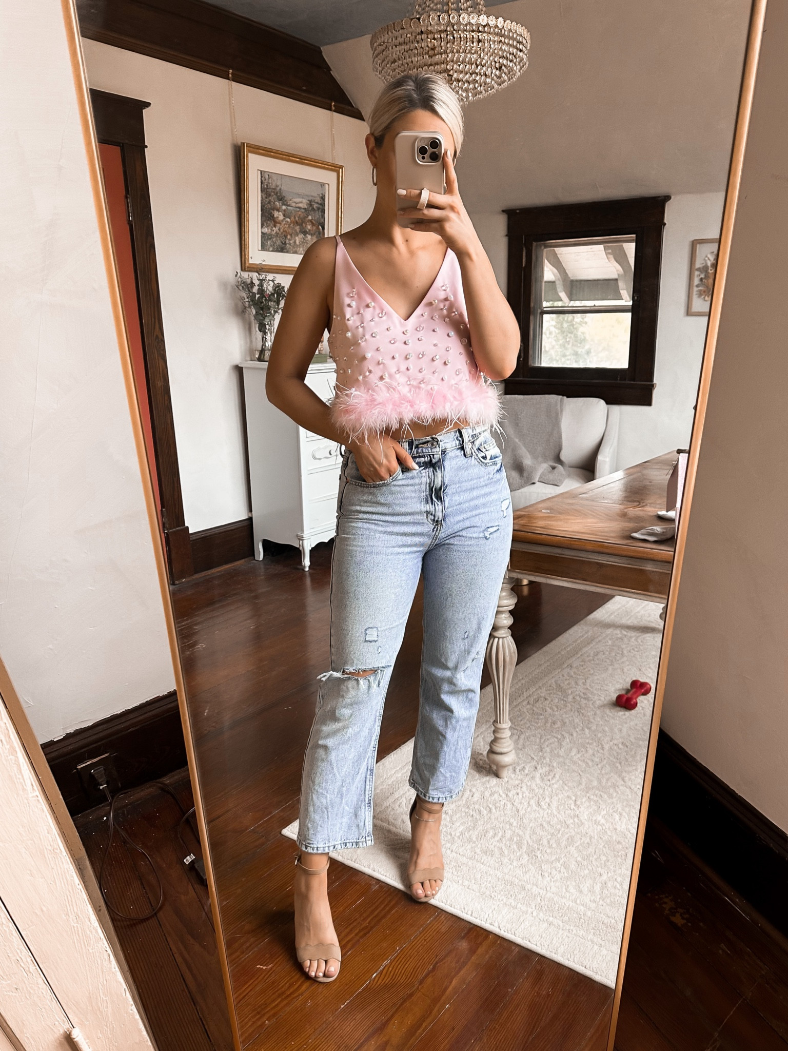 Pink feather tank, size S. 20% off with code BLSPRING23


#LTKSale #LTKsalealert #LTKFind