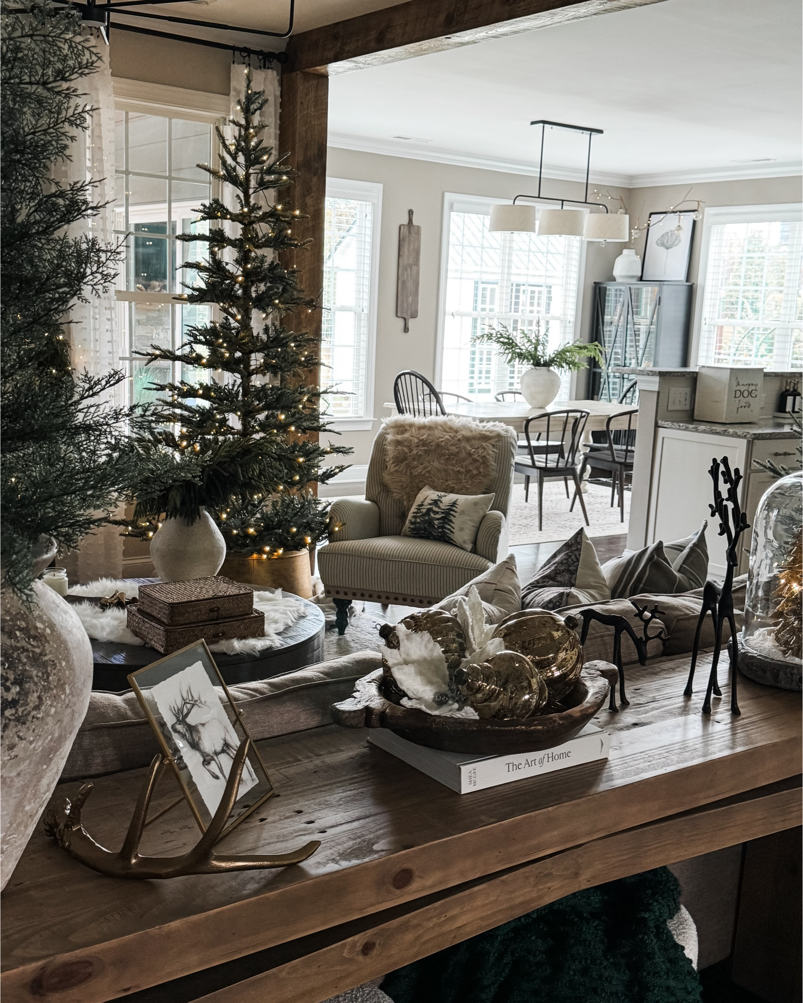 Christmas in my Living room and Dining room

King of Christmas 8ft King Noble Fir, console table, upholstered side chair, area rugs, pillow covers, pillow inserts, gold antler, gold Christmas tree, stone pedestal, reindeer, linear chandelier, dining table, dining chairs, vases, real touch Norfolk pine stems, rattan storage boxes, faux fur, kitchen faucet, chandelier, pendants



#LTKSeasonal #LTKHome #LTKHoliday