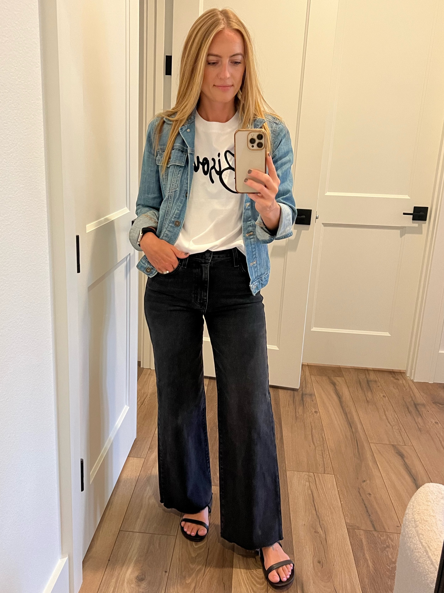 Embracing the wide leg jeans in the summer to fall transition! 

#LTKSeasonal #LTKunder100