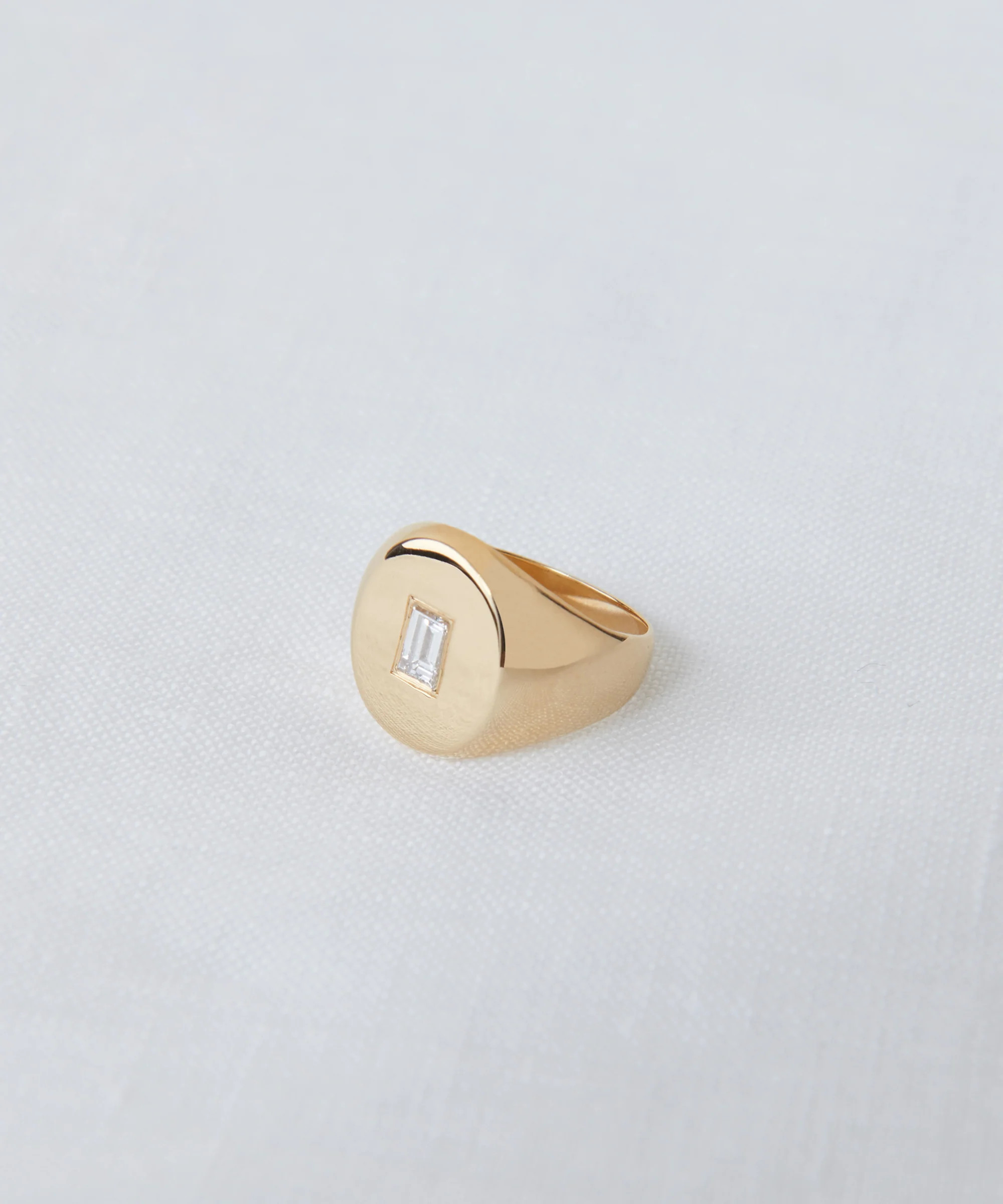 Gemma Baguette Signet Ring | Jenni Kayne