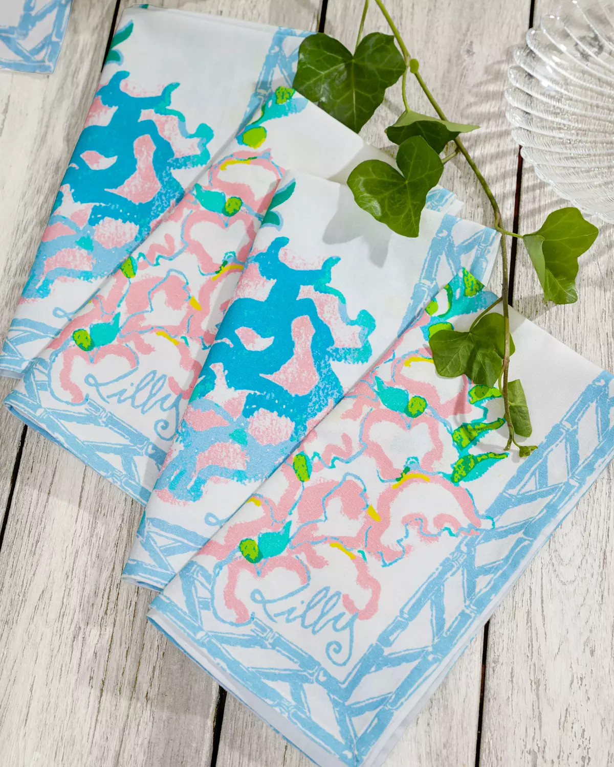 Engineered Printed Dinner Napkins | Lilly Pulitzer