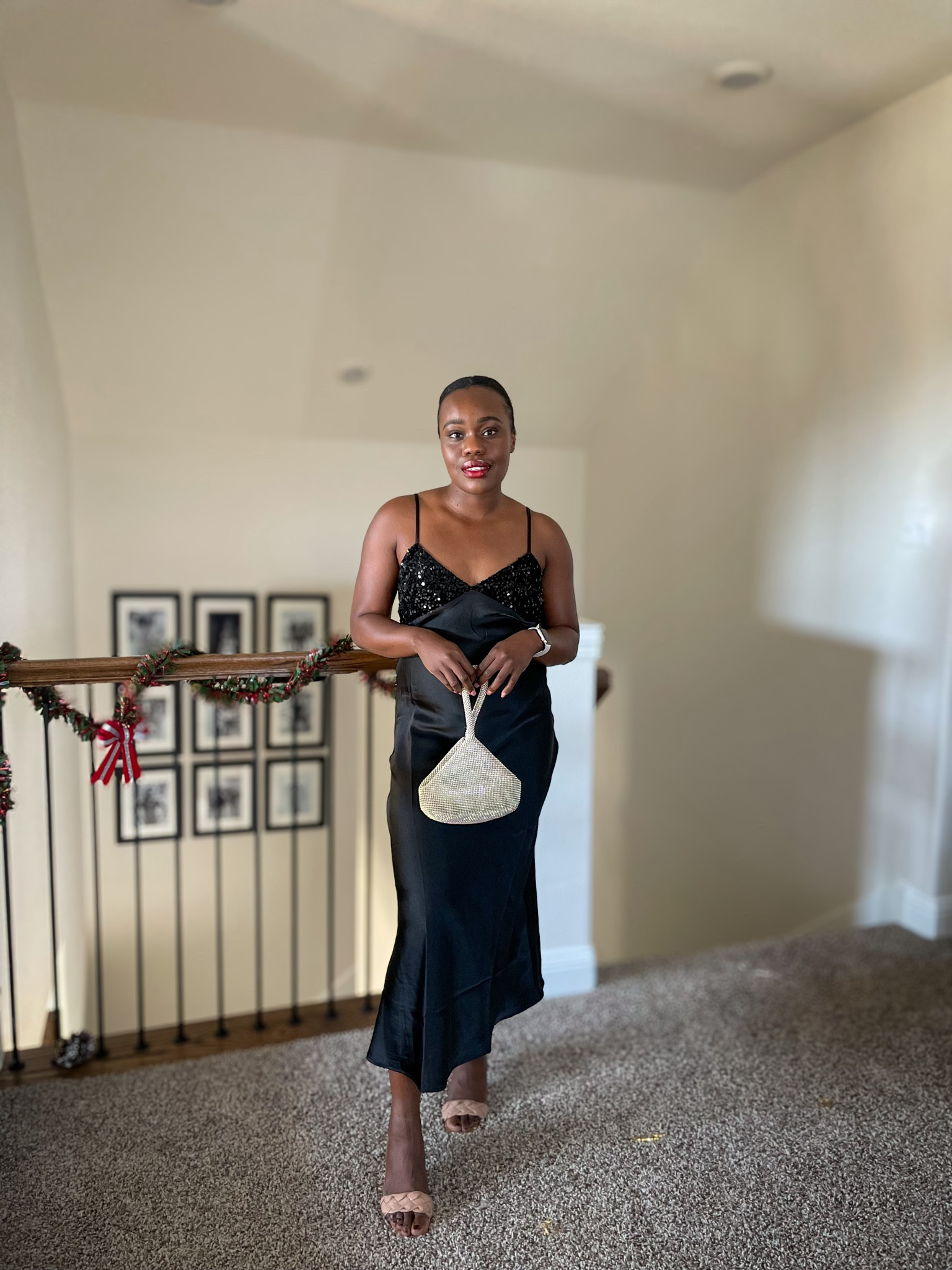 A lil razzle dazzle for the dress

#LTKmidsize #LTKparties #LTKSeasonal