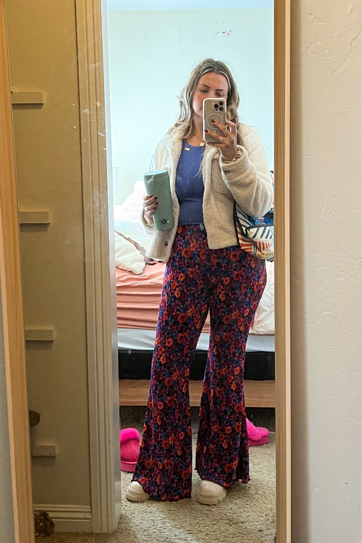 Farmers market fit. Sometimes wearing flowers and buying fruit just turns your whole day around 🌼🫶🏼🛍️🥤

Bell bottoms lululemon spring groovy

#LTKSeasonal #LTKfit #LTKcurves