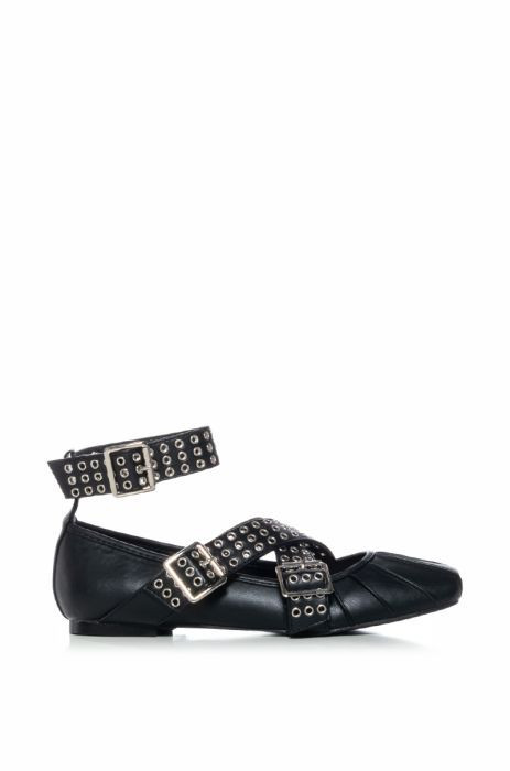 AZALEA WANG NOVALIE STRAPPY BUCKLE BALLET FLAT IN BLACK | AKIRA