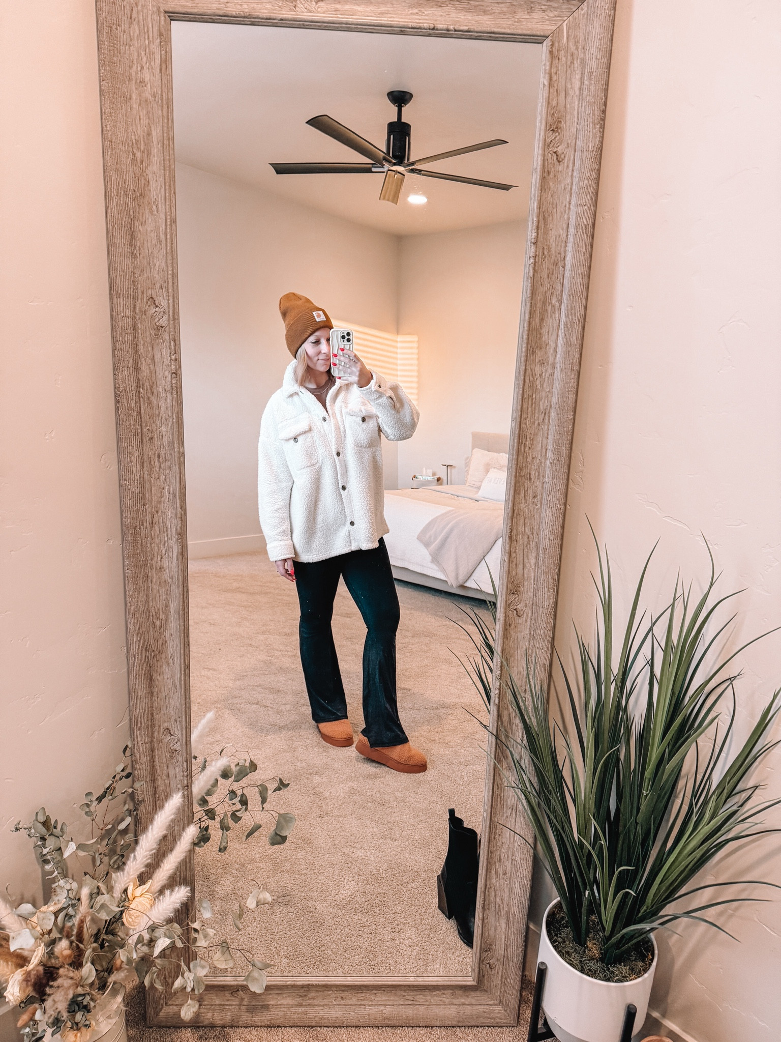 Cozy 🤍

#LTKSeasonal #LTKStyleTip #LTKFindsUnder50