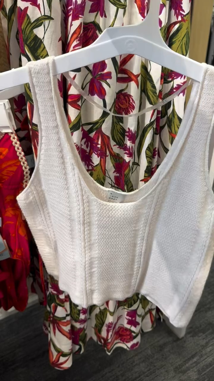 New Target sets! ☀️

Comment “shop” and I’ll send you the link!
Link also in bio!

#target #targetstyle #targetfinds #targethaul #springstyle