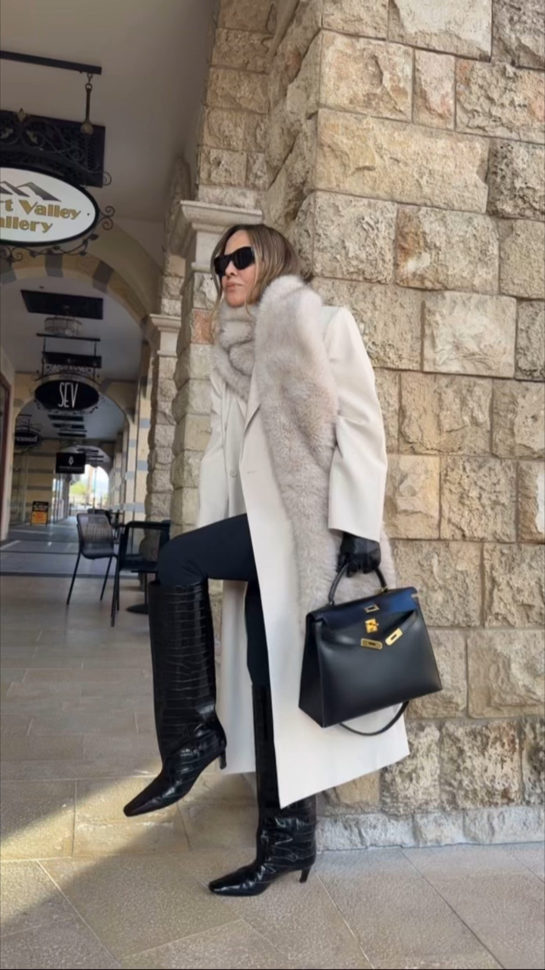 When your accessories steal the show✨