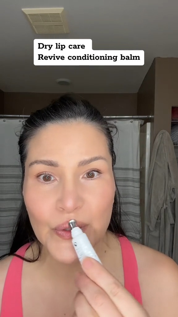 Hydrated lips, peptides to smooth without the stickiness 

#LTKover40 #LTKbeauty