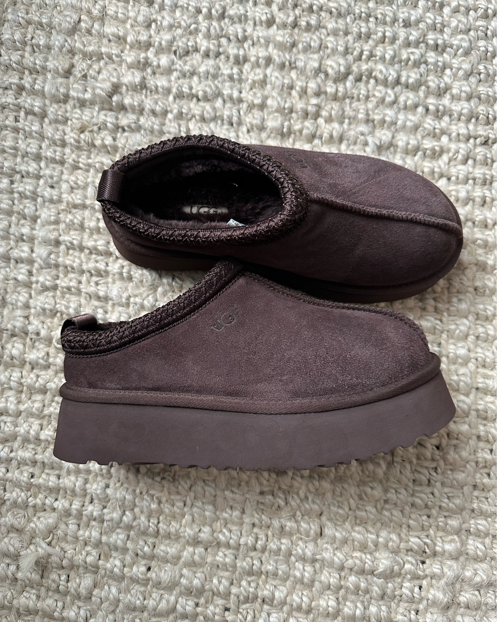 Obsessing over all the brown wardrobe pieces for upcoming fall🍂 UGG inspired platforms are a must have! Under $50

#LTKShoeCrush #LTKFindsUnder50