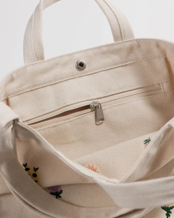 Duck Bag : Embroidered Ditsy Floral - Baggu | BAGGU