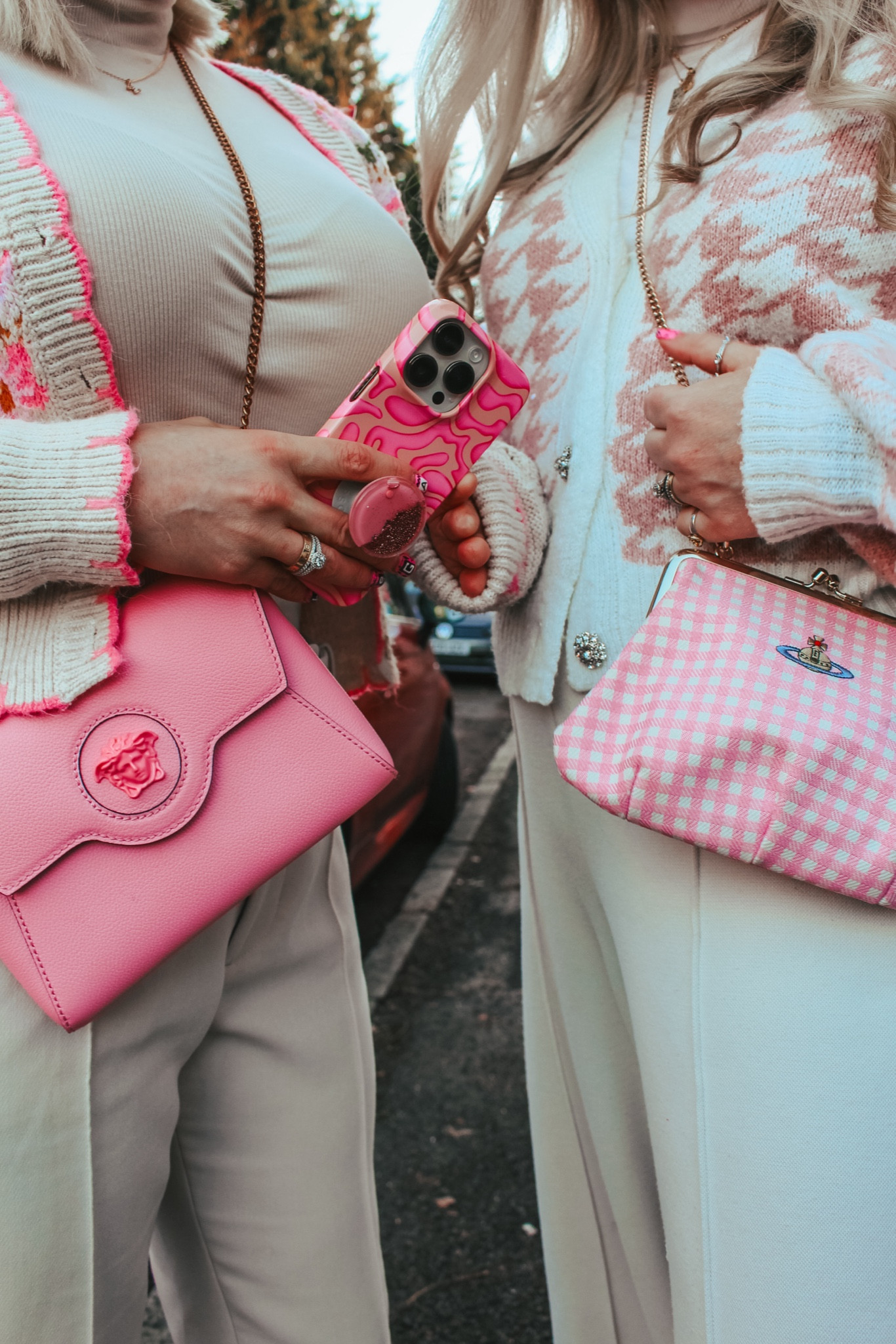 Accessorize deets. Can’t live without a popsocket on our phones! 

#LTKGiftGuide #LTKSeasonal #LTKeurope