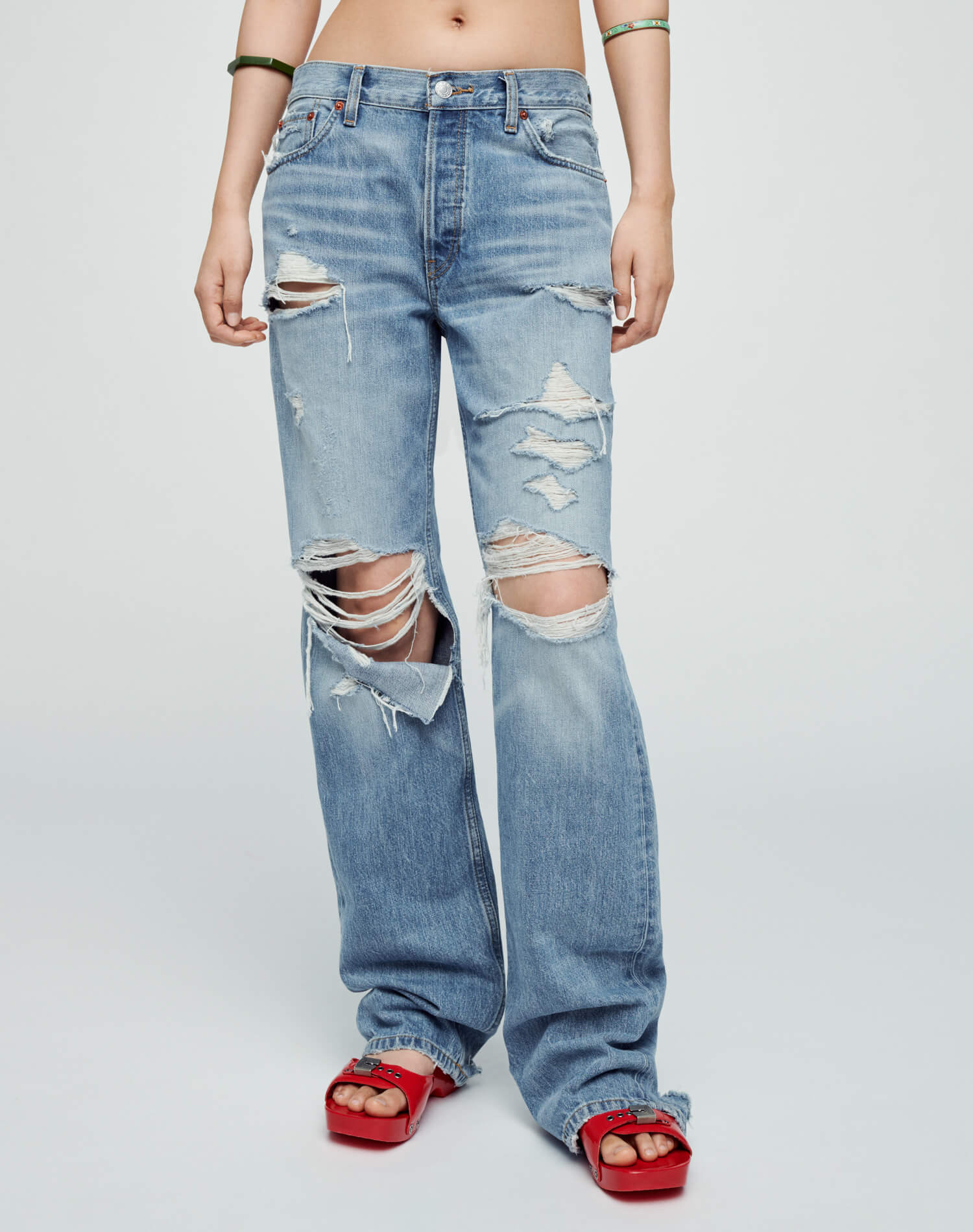 RE/DONE | Loose Long in Ripped & Faded | RE/DONE