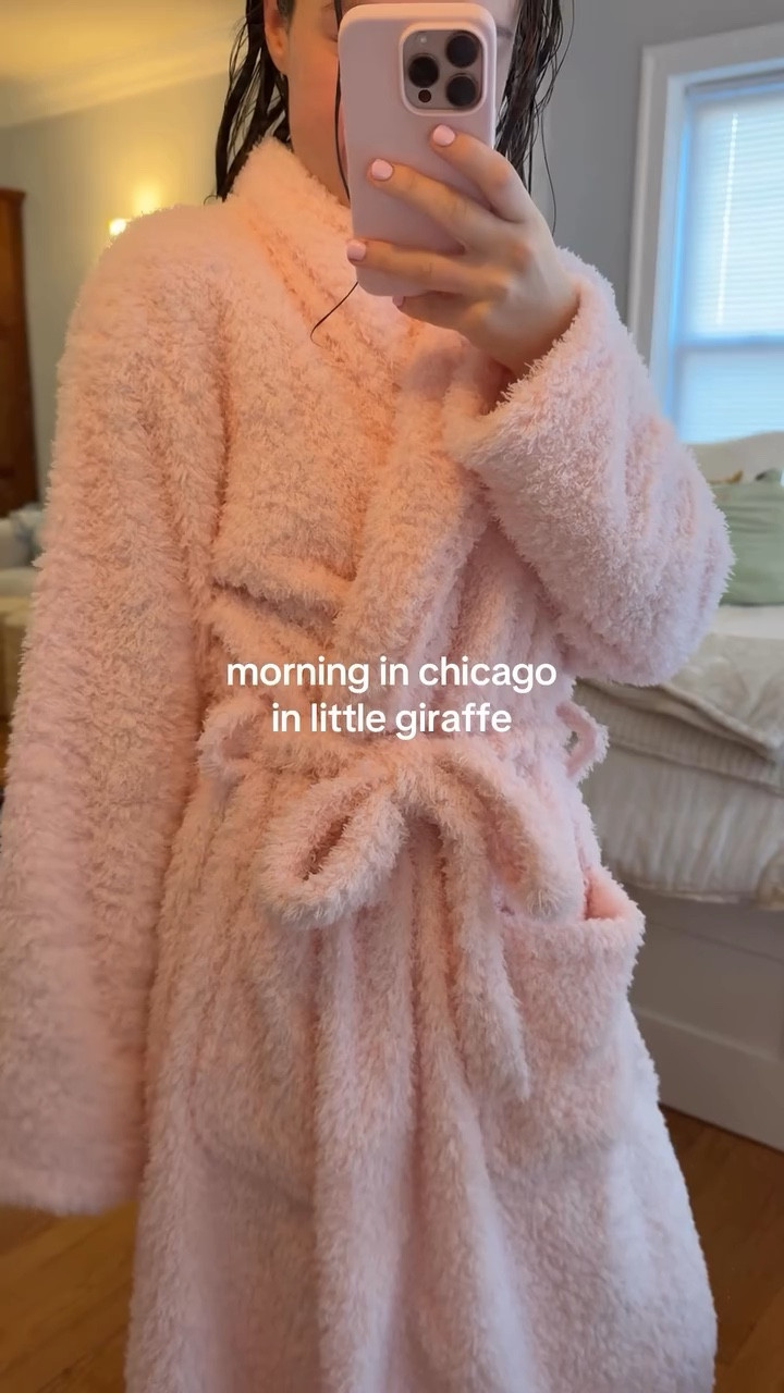 this robe is a keepsake that lasts!! @littlegiraffeislove linked in my LTK 🕯️🤍 #littlegiraffe