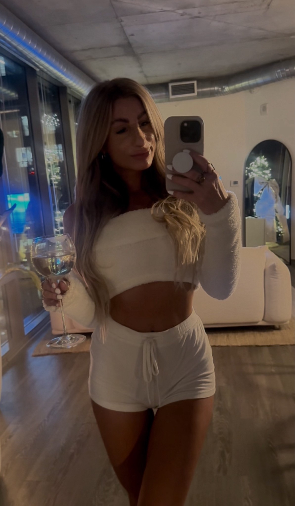 We love a cozy night in ✨ this lounge outfit is so soft and comfortable

Amazon finds, Amazon outfit, home outfit, cozy outfit, loungewear, lounge outfit

#LTKFindsUnder50 #LTKHome #LTKootd