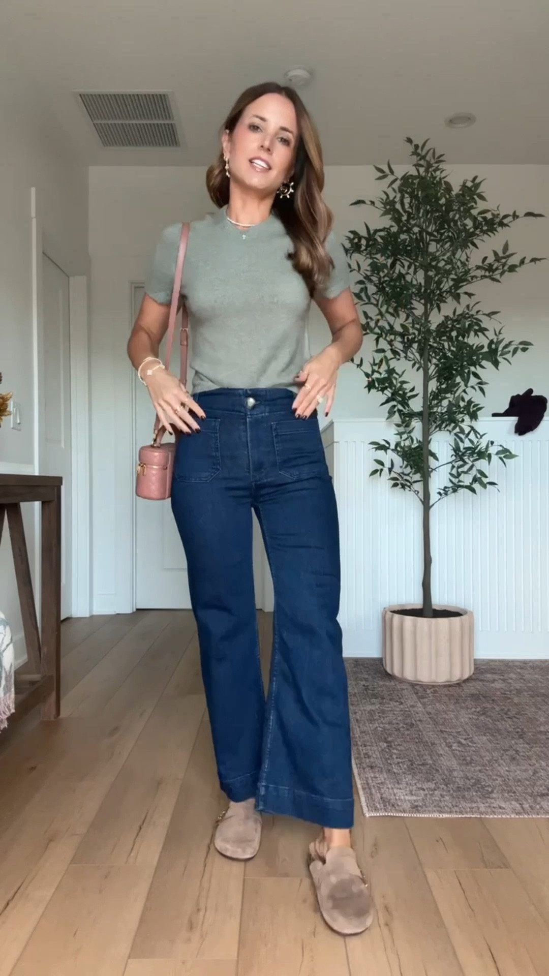 Fall outfit. Fall style. Elevated casual. Anthropologie Collette crop jeans in 23 regular (runs a smidge big so I sized down per reviews). Abercrombie sweater top in XXS. Tory Burch mellow mule in river rock is TTS. YSL vanity bag in barely pink. 


#LTKHoliday #LTKootd #LTKGiftGuide